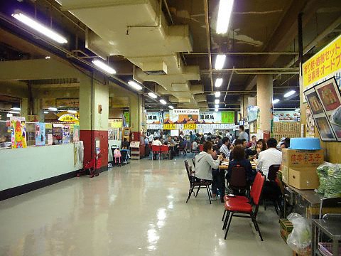 第一牧志公設市場の食堂街